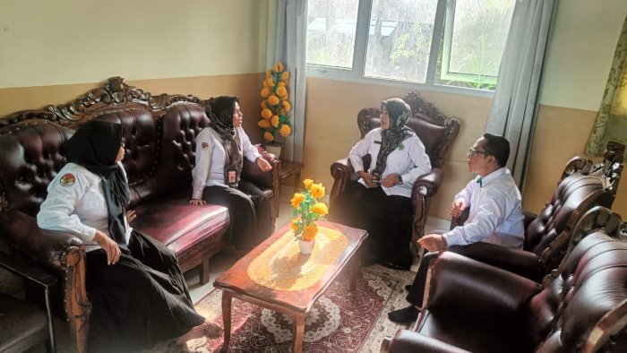 Kepala MIN 2 Tanjung Jabung Barat Tampung Aspirasi Guru dan Wali Kelas