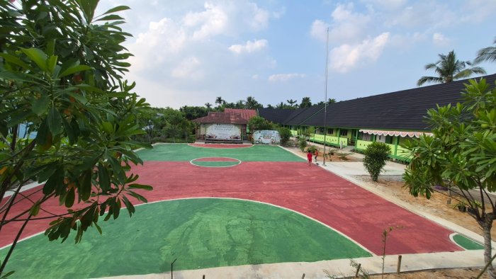 MIN 2 Tanjung Jabung Barat Rampungkan Rehabilitasi Lapangan, Siap Dukung Aktivitas Siswa MIN 2 Tanjung Jabung Barat Rampungkan Rehabilitasi Lapangan, Siap Dukung Aktivitas Siswa