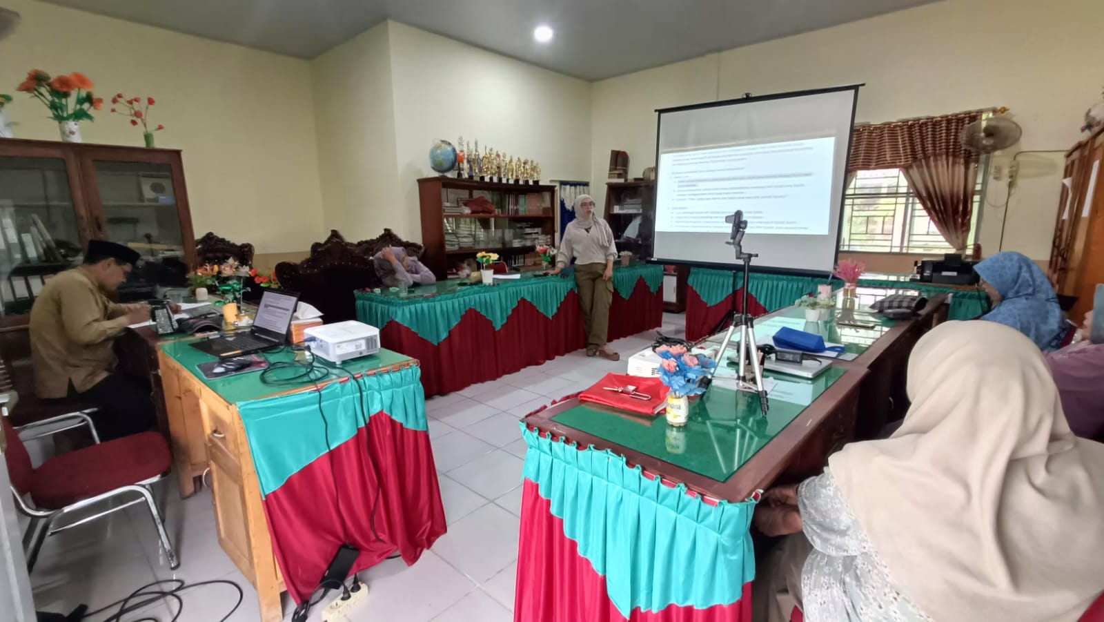 Guru Aktif Memanfaatkan Waktu Libur Semester