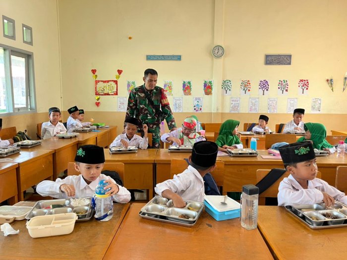 MIN 2 Tanjung Jabung Barat Gelar Makan Bergizi Gratis